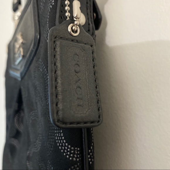 Coach | Crossover Bag - Picture 3 of 8